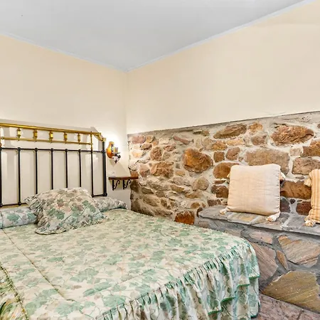 Lorences B Gospodarstwo wiejskie Caunedo