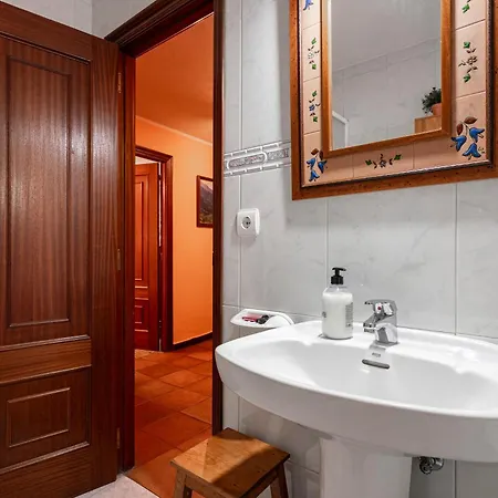 Lorences B Gospodarstwo wiejskie Caunedo