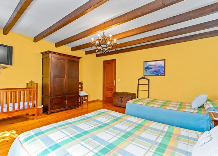 Lorences B 乡村民宿 Caunedo